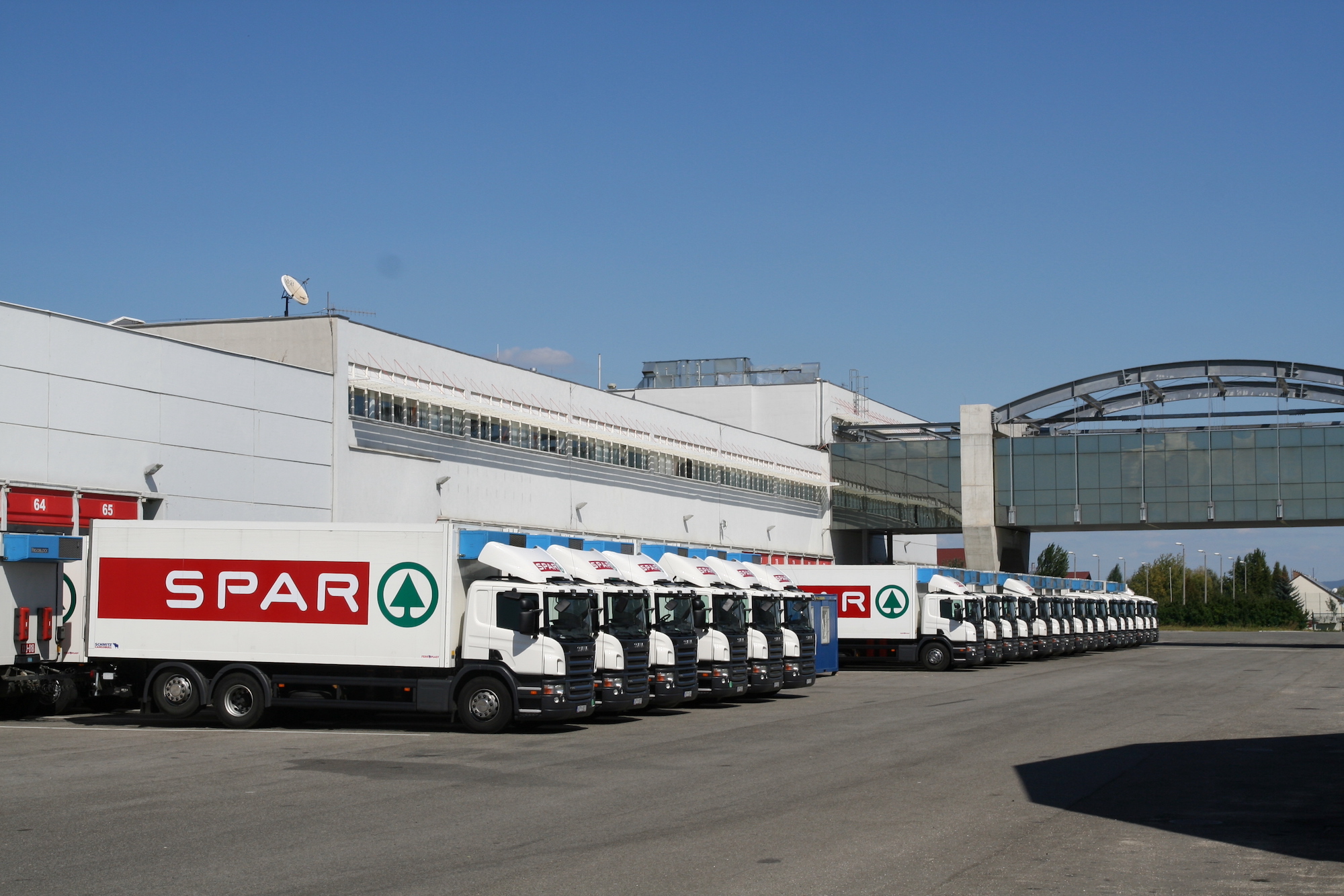 84 tonnával kevesebb műanyag a SPAR logisztikai központjaiban